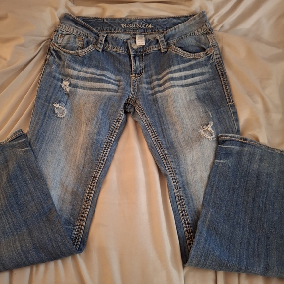 Maurices Women's Classic Blue Denim Distressed Jeans - Picture 4 of 8